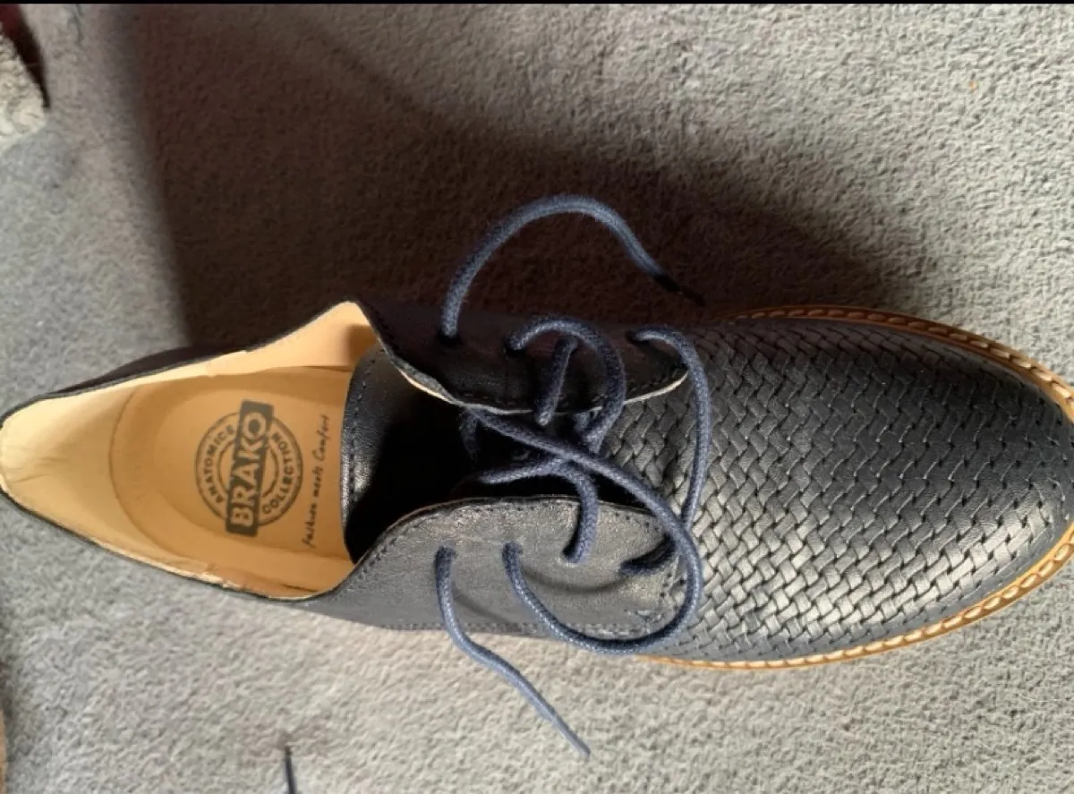 Dunkelblaue Damenschuhe 2