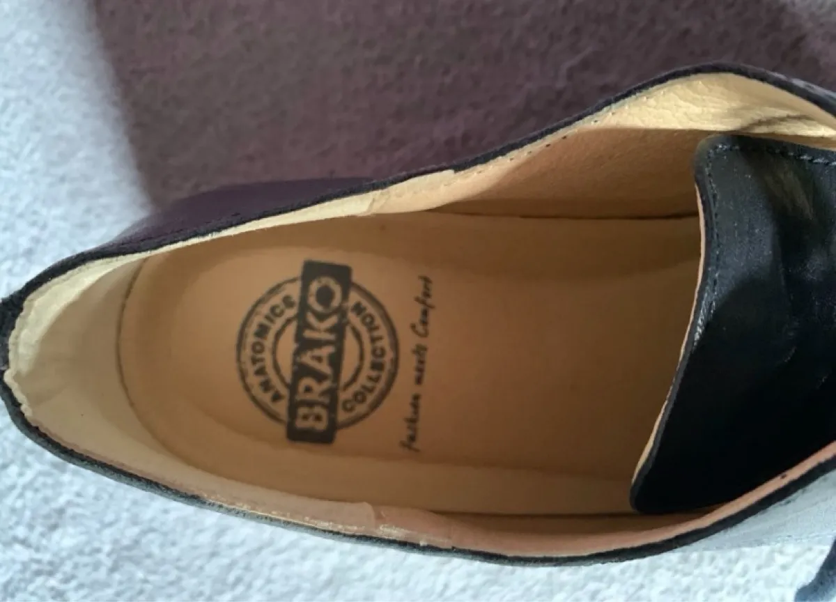 Dunkelblaue Damenschuhe 3