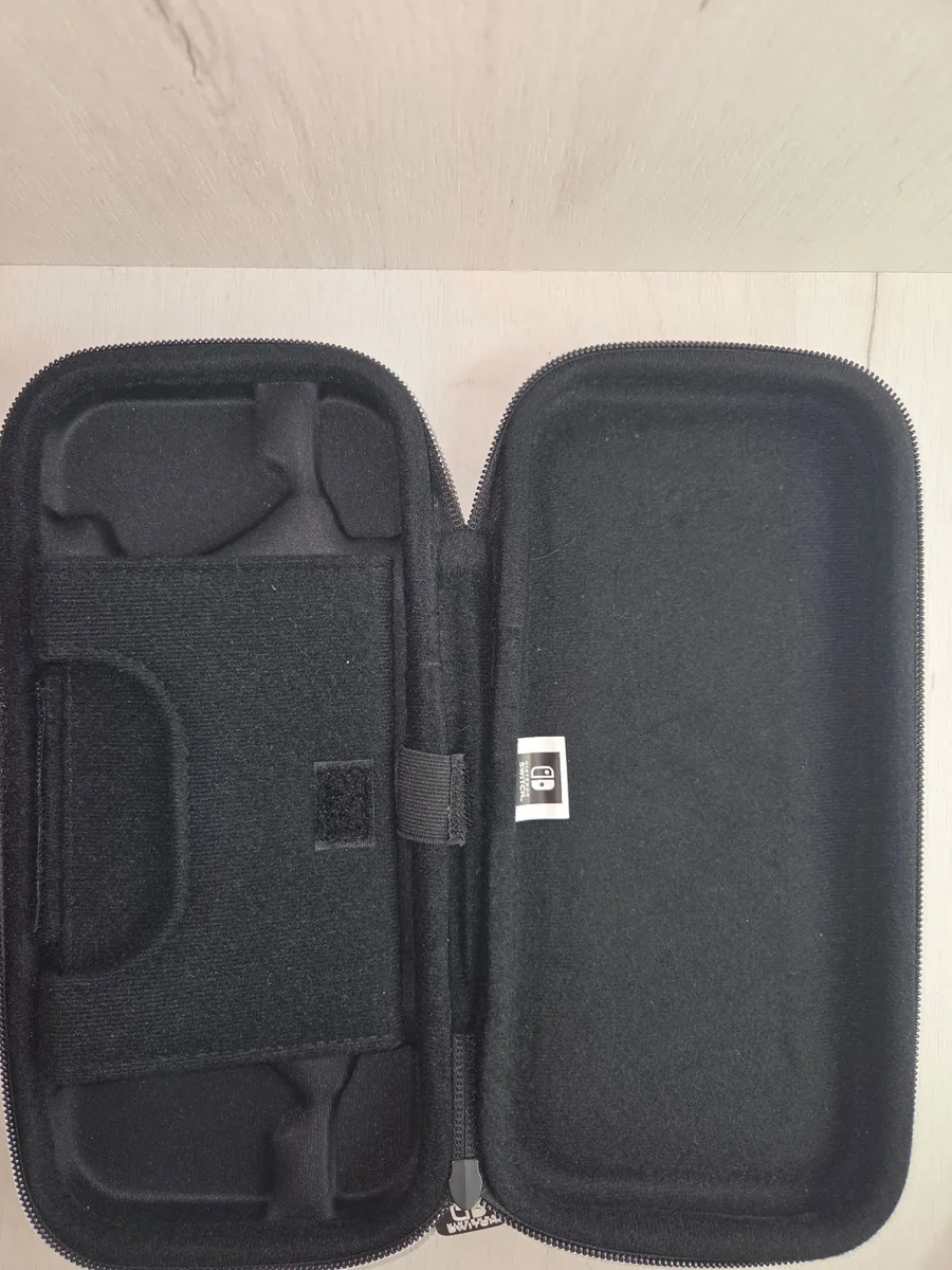 Nintendo Switch Tasche / Schutzhülle – Grau/Schwar 3