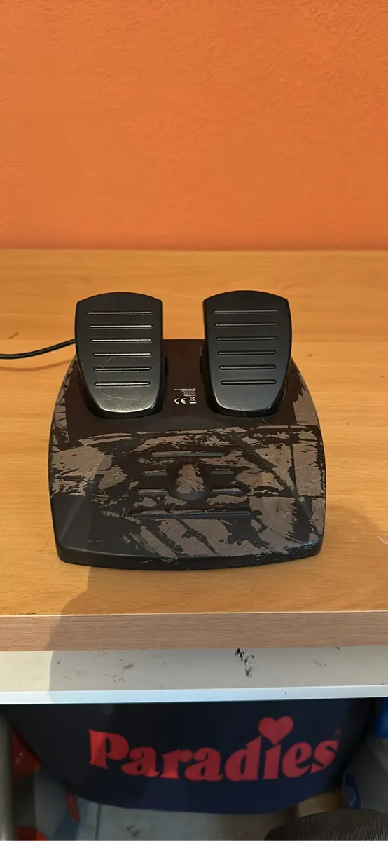 Subsonic Live Gaming Wheel - Lenkrad mit Pedalen 2