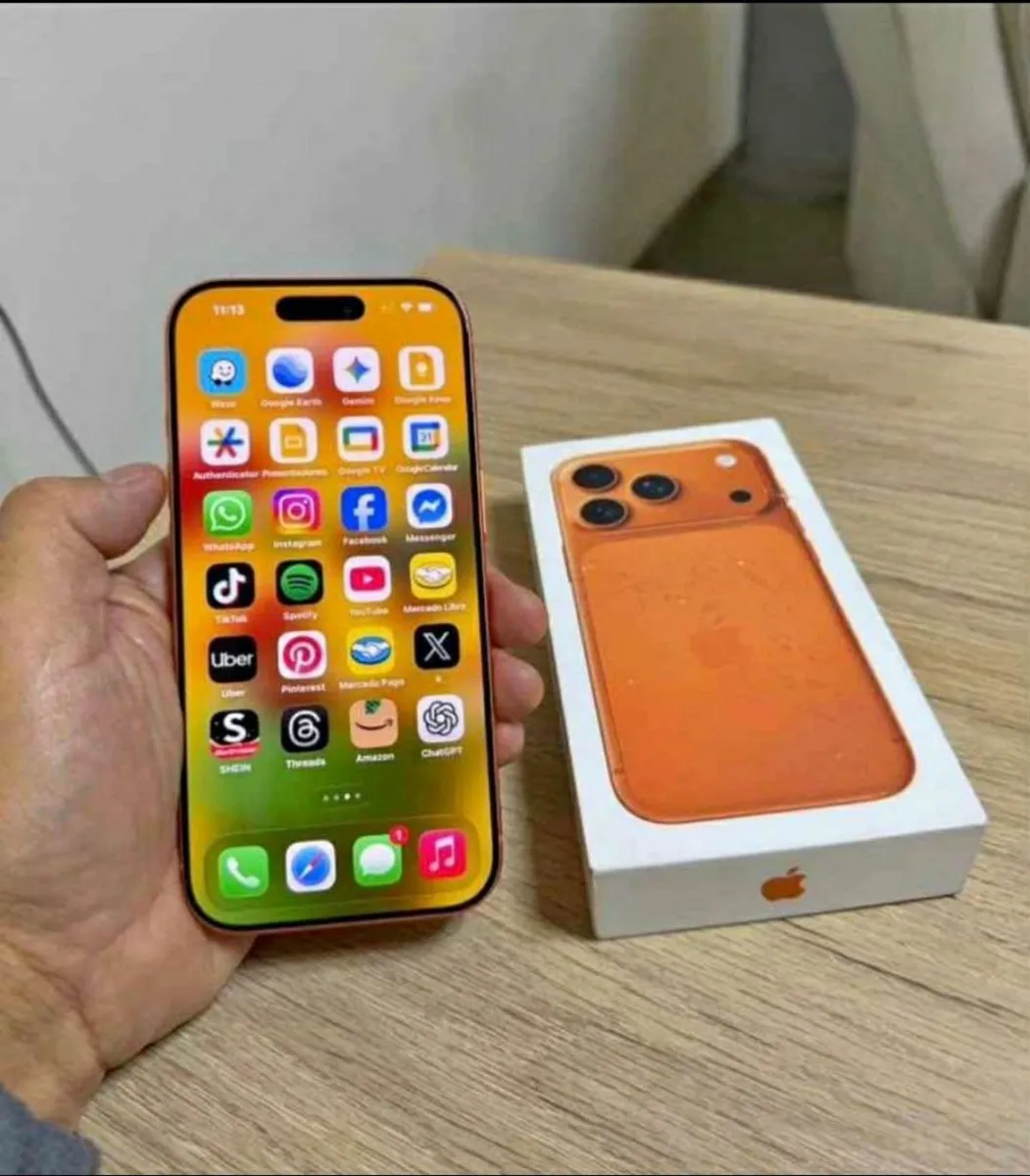 Apple iPhone 17pro max unlocked 2