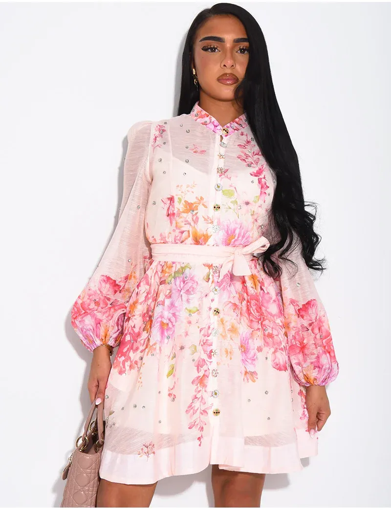 Robe courte à motifs imprimées et ceinture taille 3