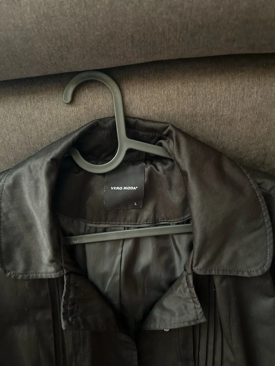 Vero Moda Schwarzer Trenchcoat L 2
