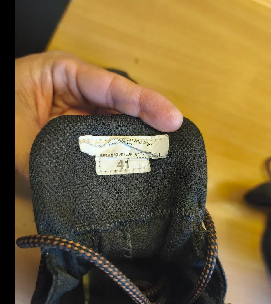 Forclaz hiking shoes 2