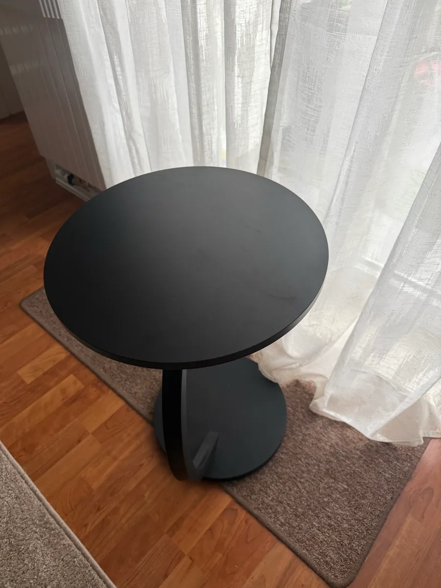 Table d’appoint moderne noire – Design élégant 3
