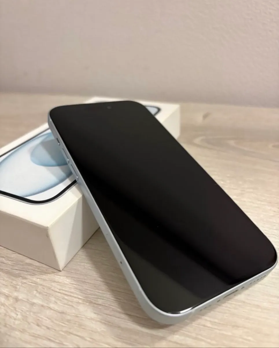 IPhone 15 nuevo 4