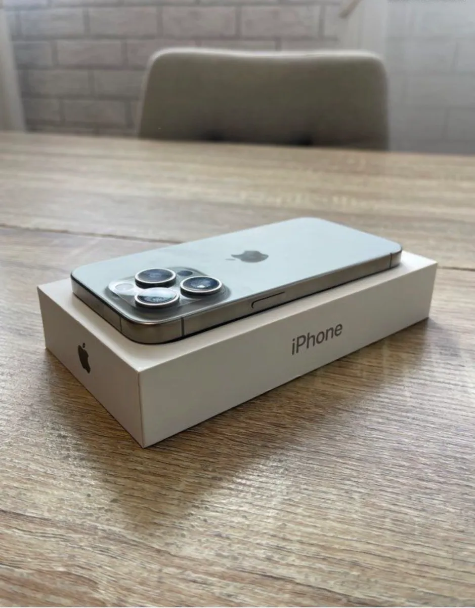 iphone 15 pro 2
