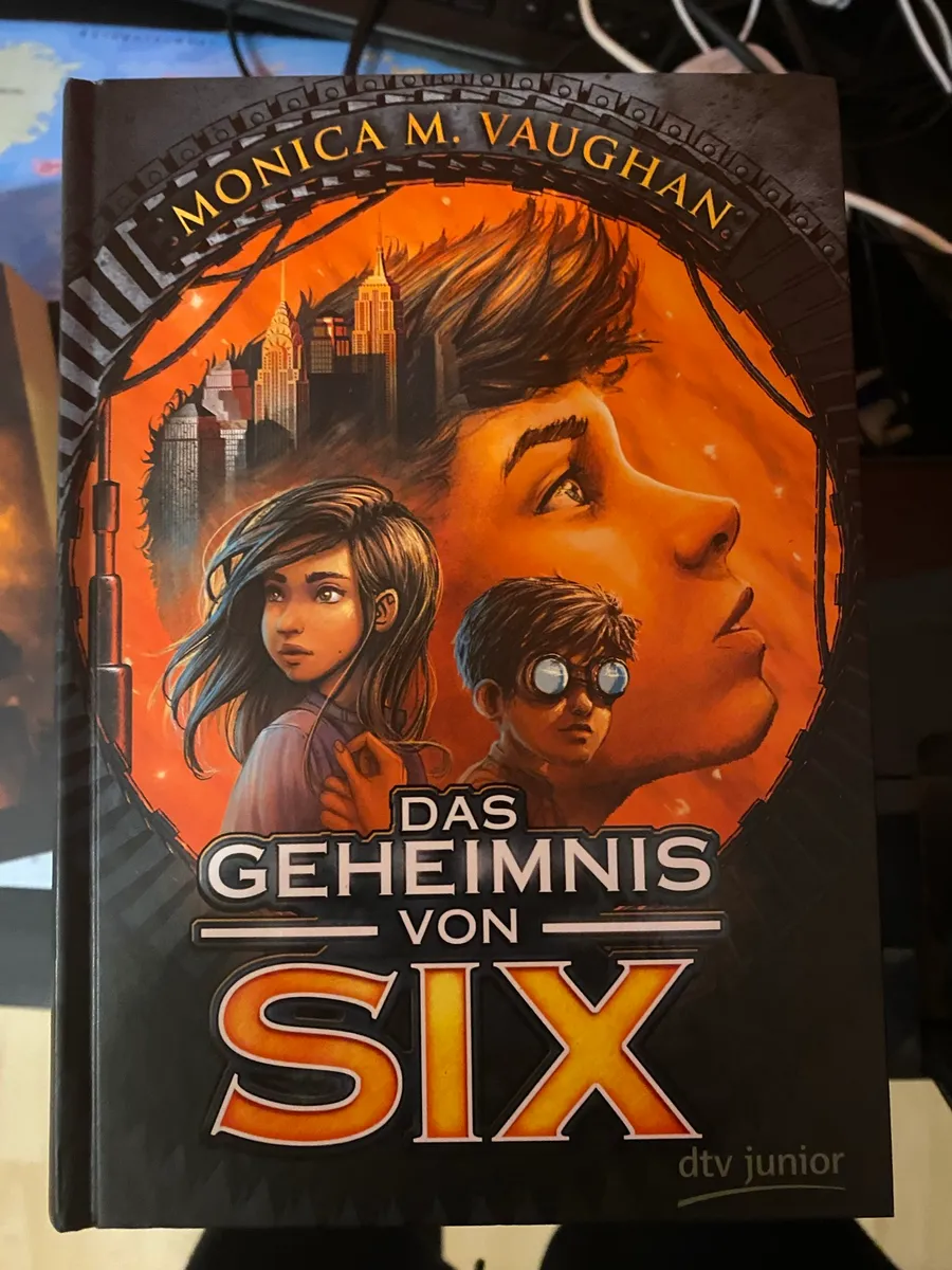 ,,Das Geheimnis von SIX" von Monica M. Vaughan
