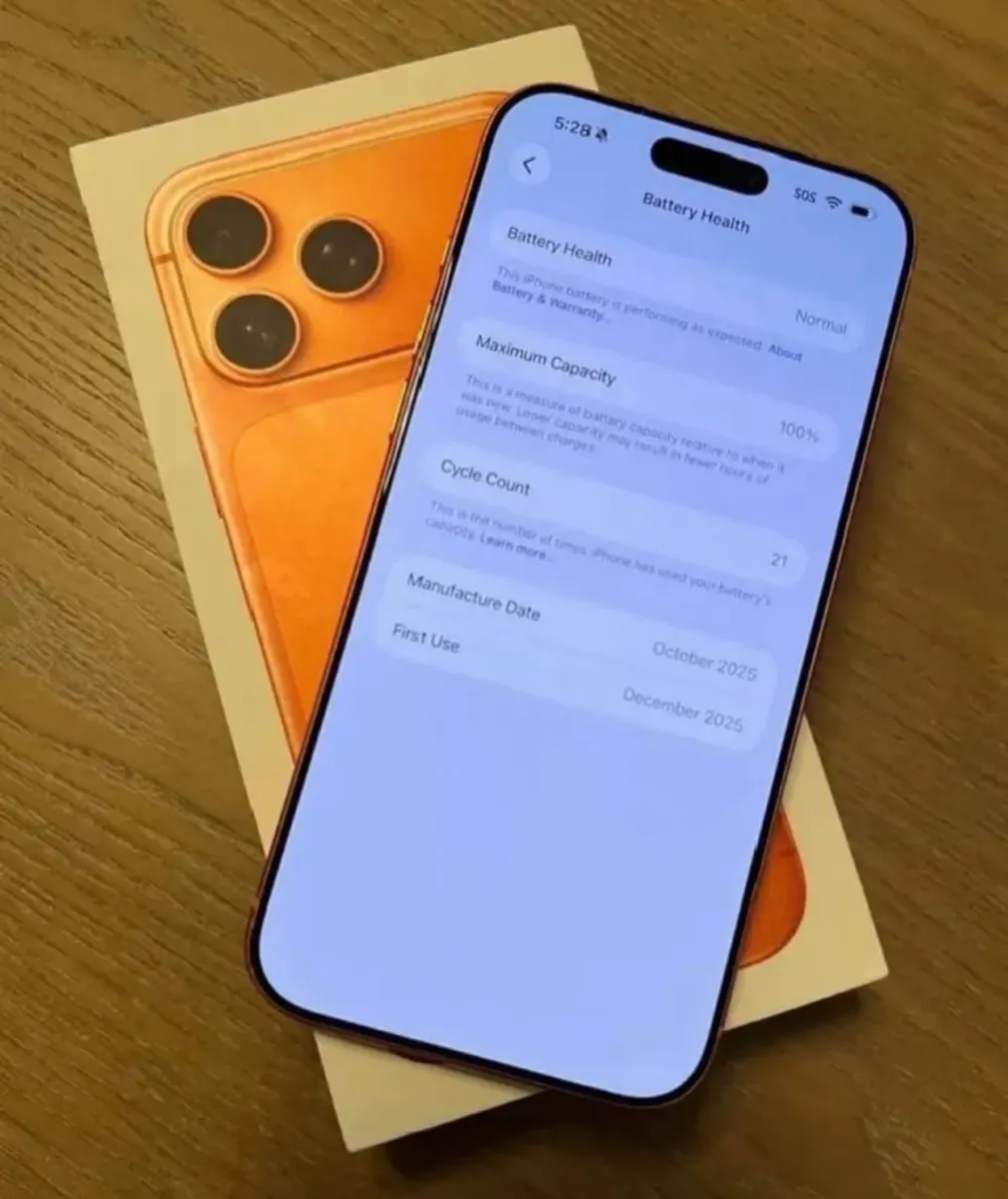 iPhone 17 pro Max 4