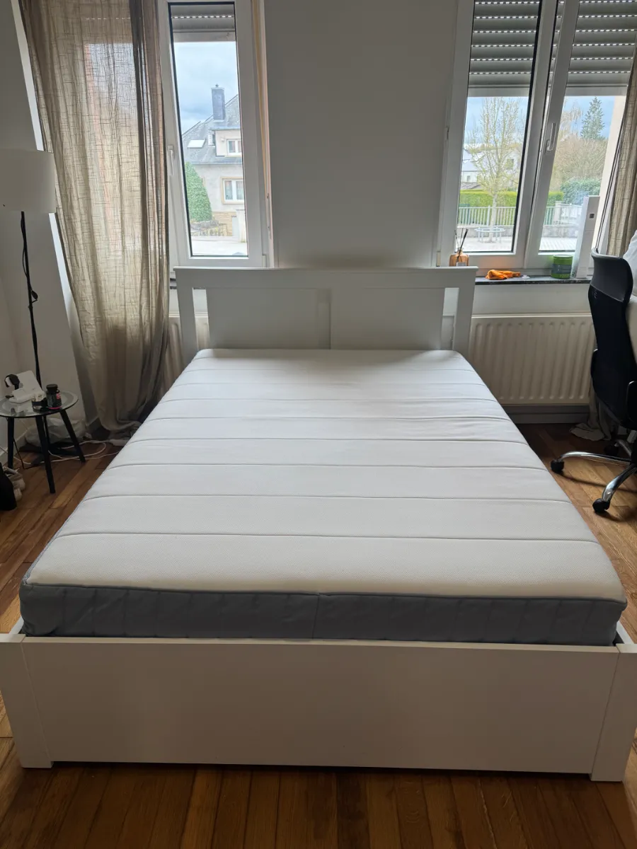 Bed IKEA 4