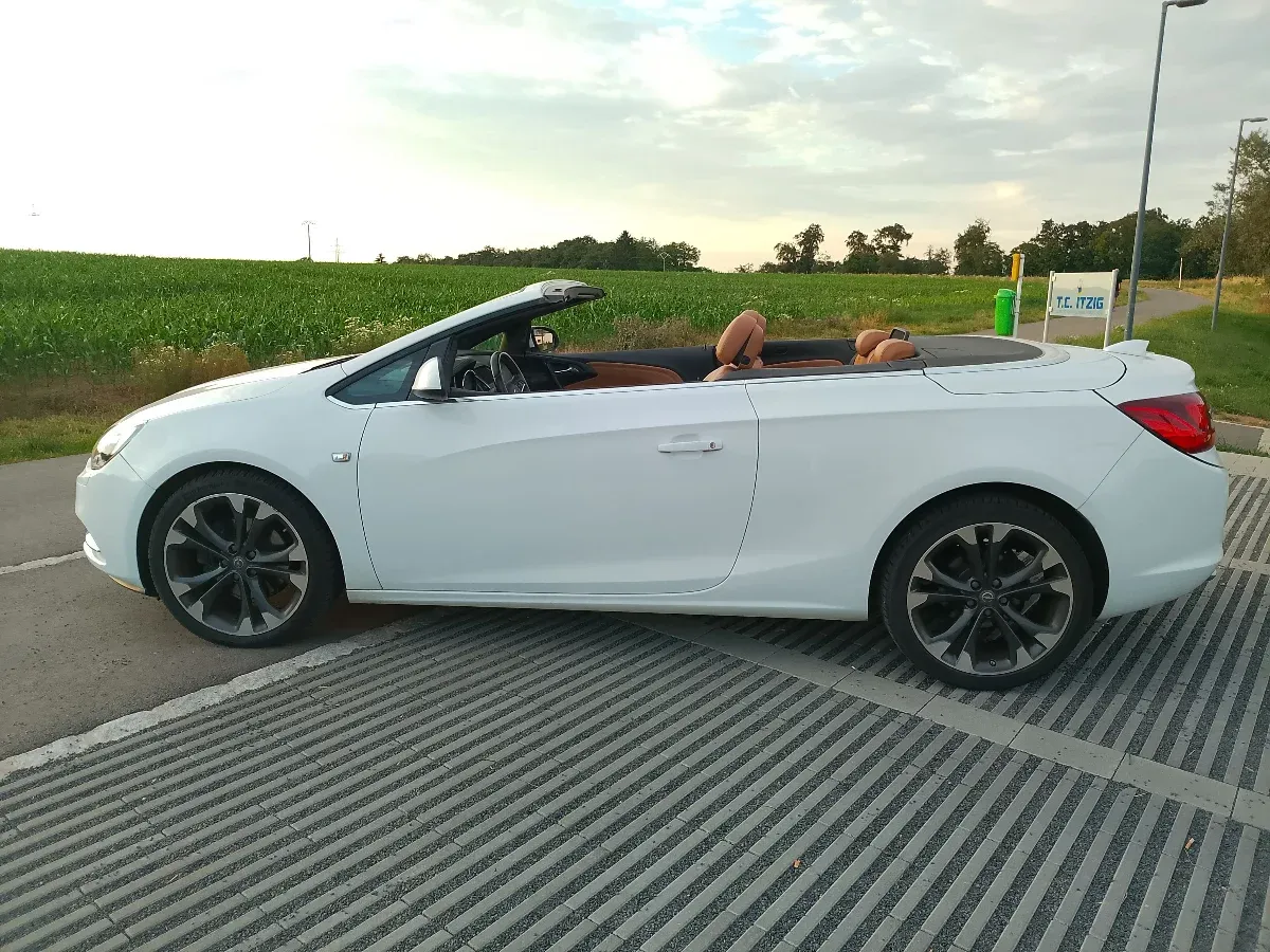 Opel Cascada Innovation Cabriolet – 2018 | 112 500 3