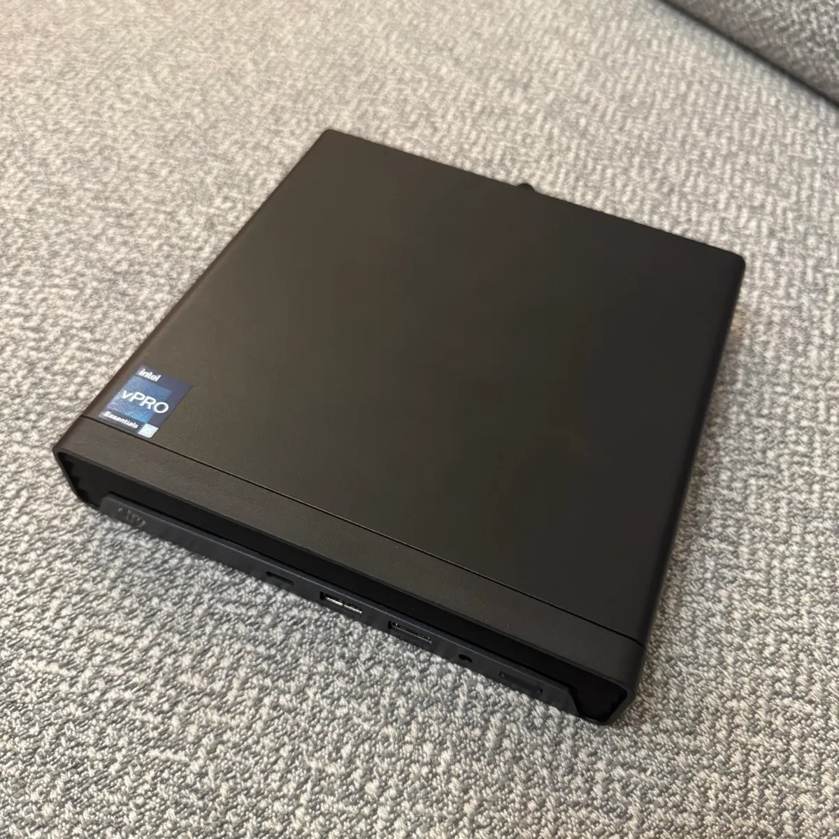 HP Pro Mini 400 G9 – i5 8Gb 256SSD 3