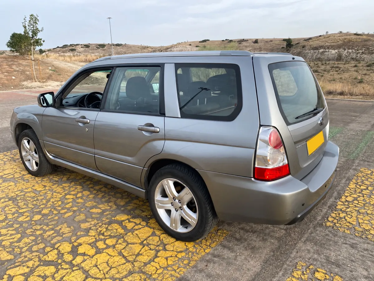 Subaru Forester 2.5XT 2007 4