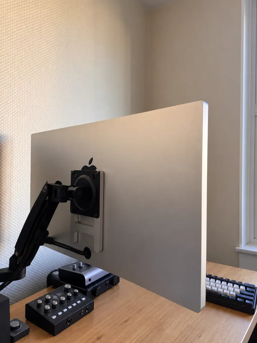 Apple Studio Display 27″ 5K VESA – Comme neuf 2