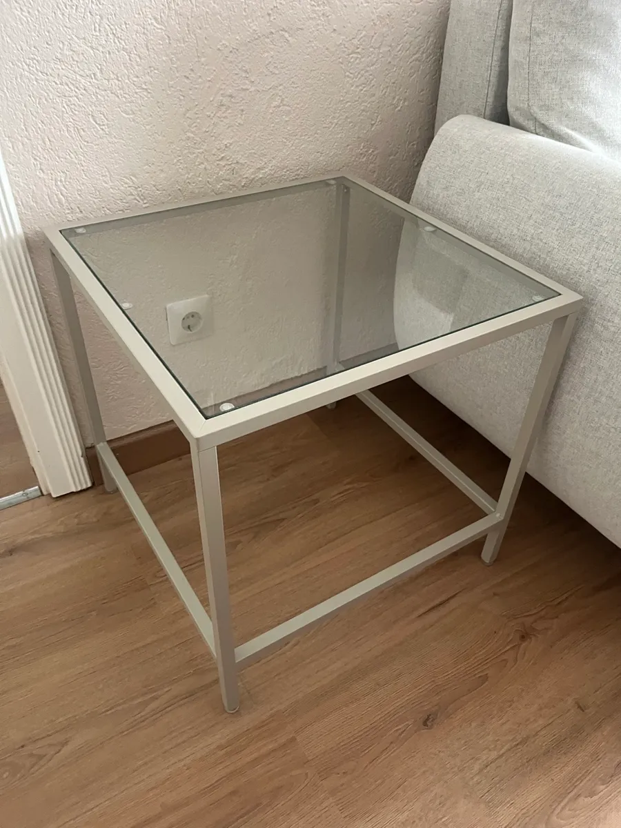 2 tables 3