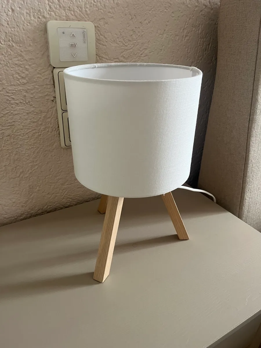 2 Modern Table Lamps ("STORSEGEL") 2