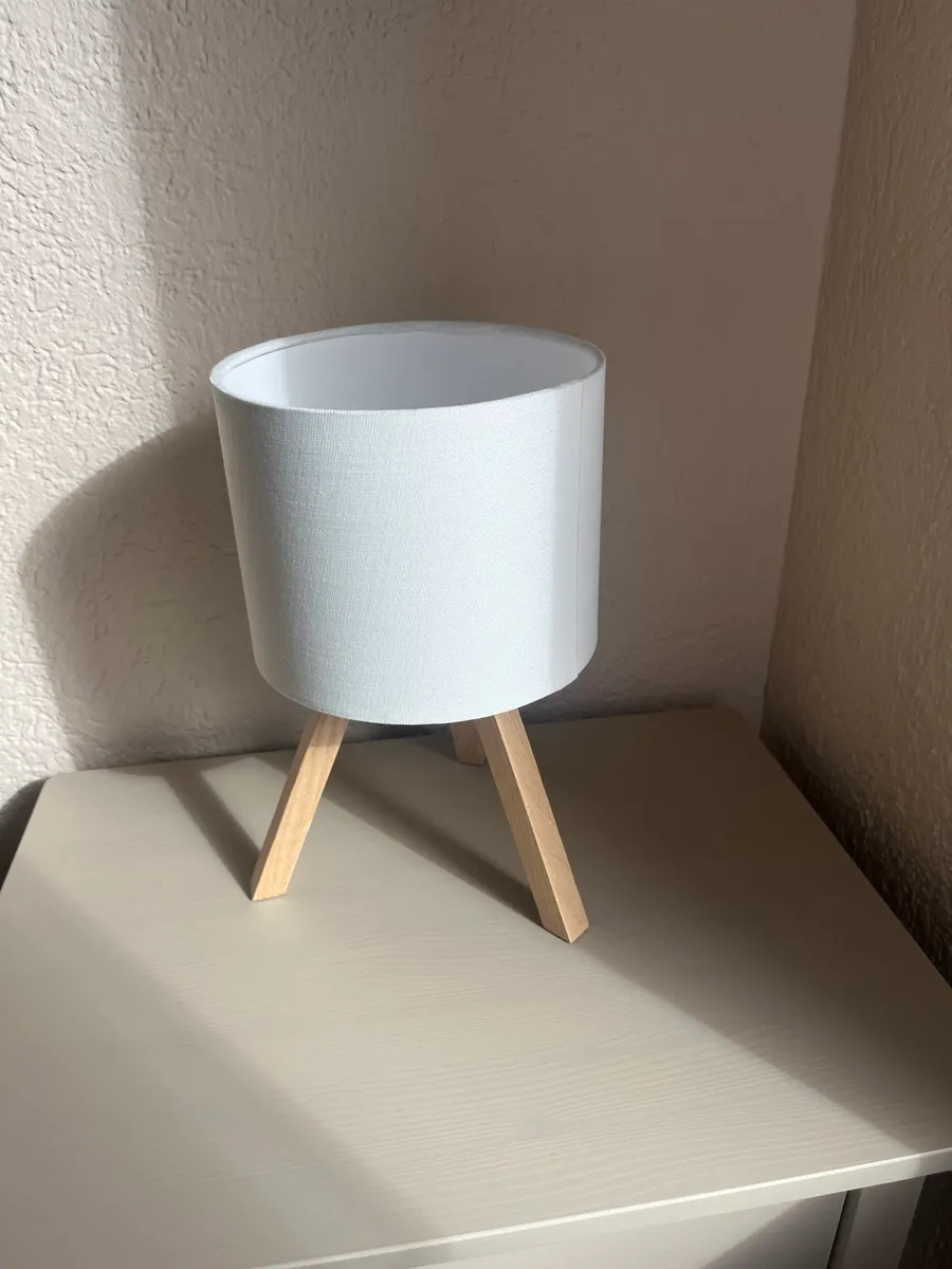 2 Modern Table Lamps ("STORSEGEL") 3