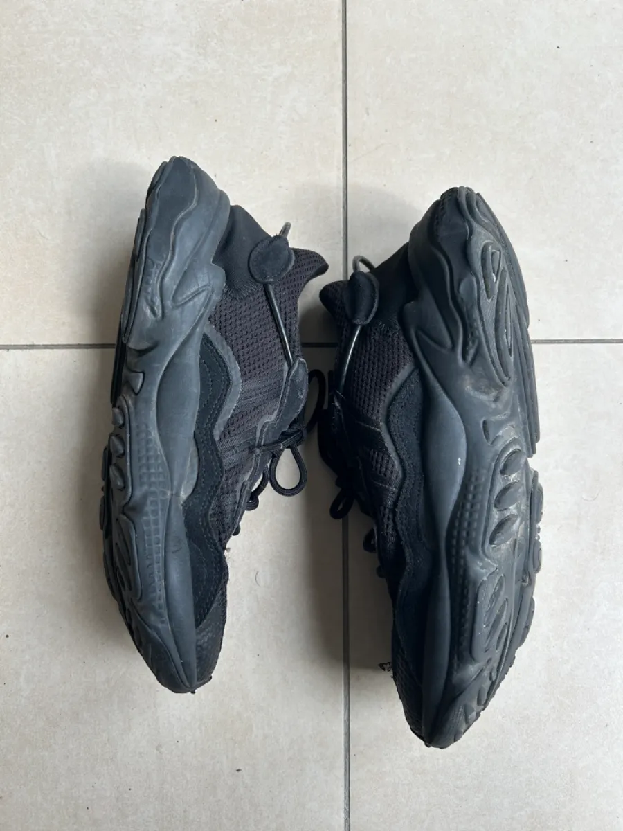 Adidas Ozweego size 40 4