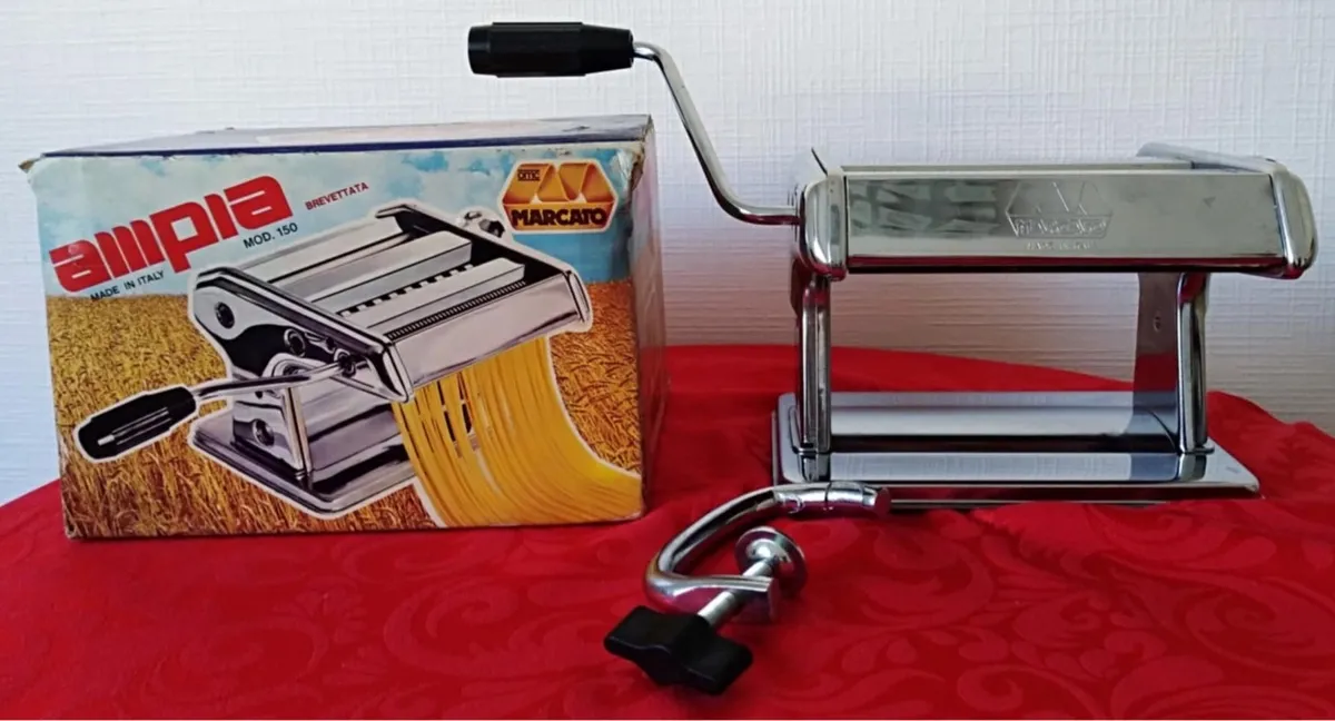 Machine à pâtes 4
