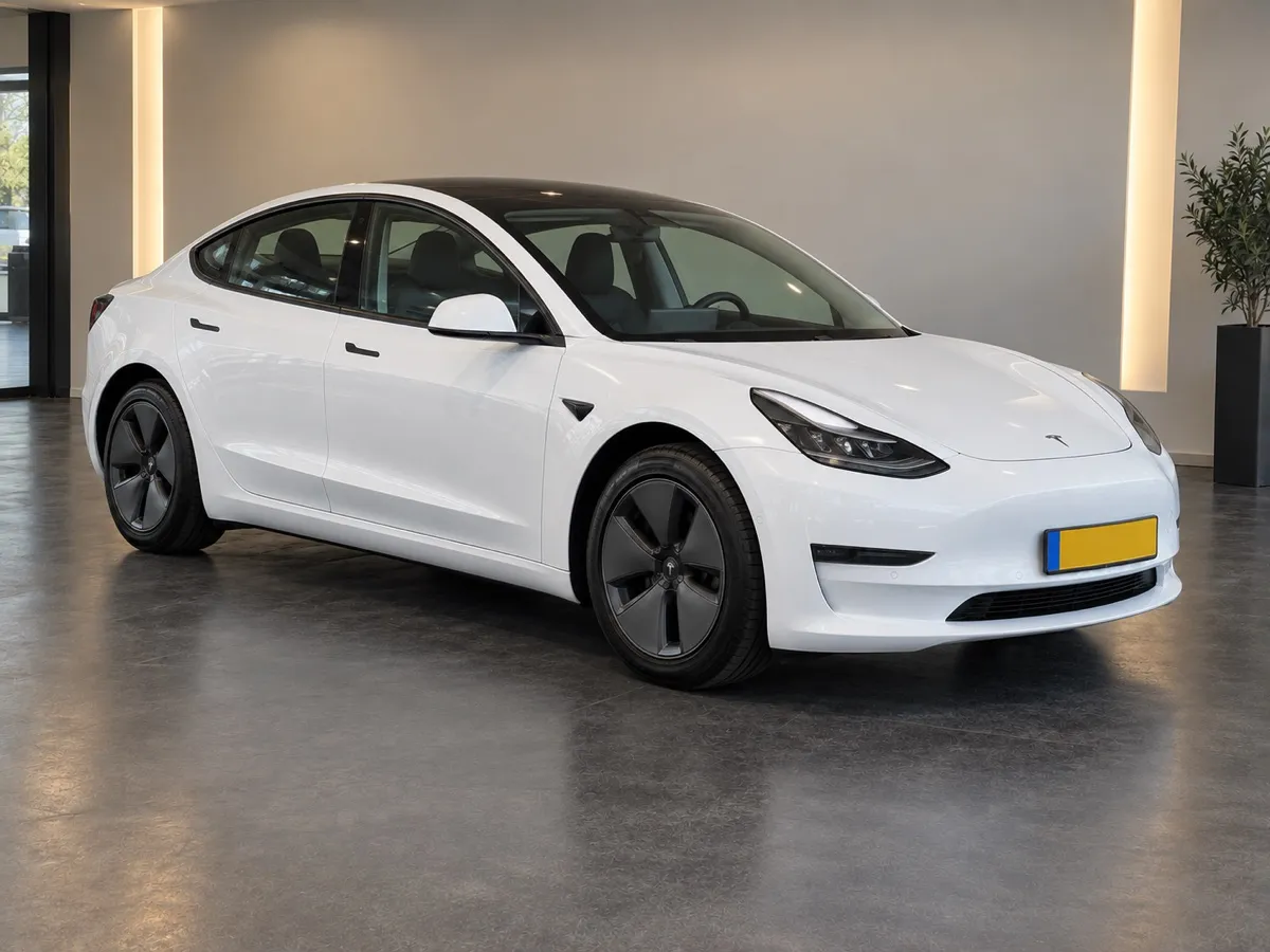Tesla Model 3 Long Range AWD