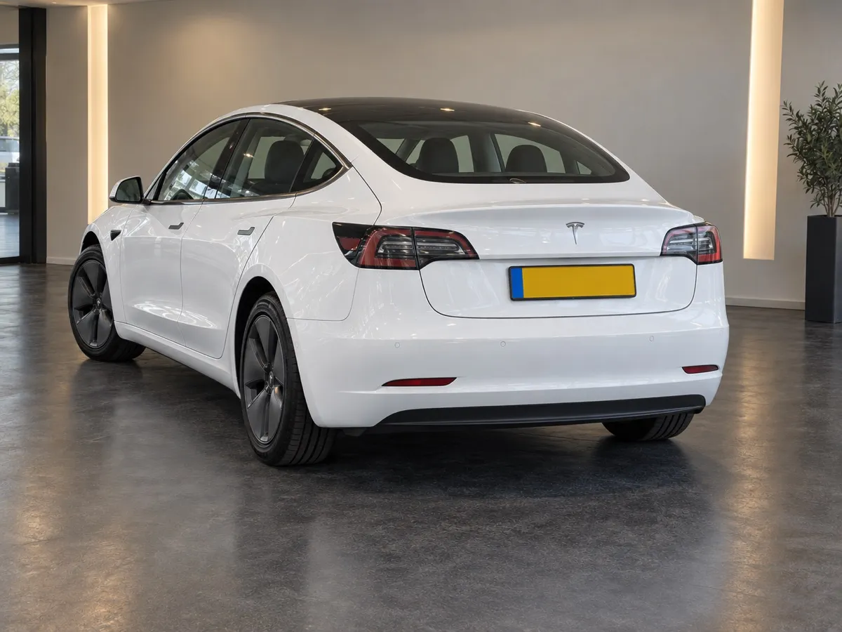 Tesla Model 3 Long Range AWD 2