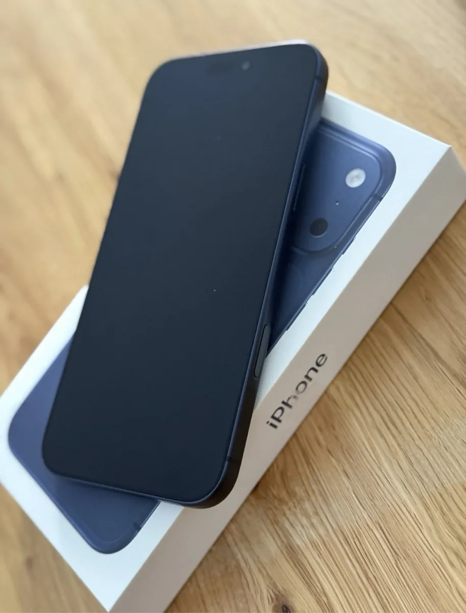Apple iPhone 17 Pro Max 256 Go Bleu 2