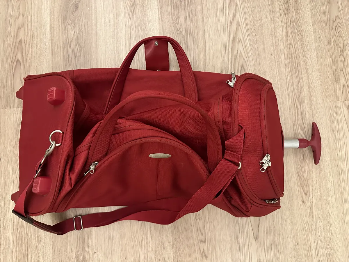 Maleta roja Samsonite 2
