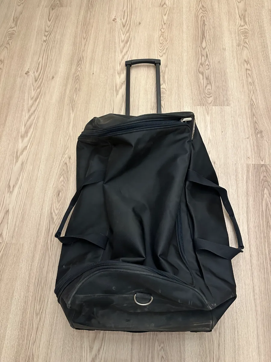 Maleta negra Samsonite 5