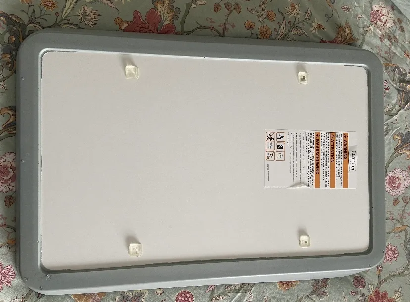 Leander baby changing mat 2