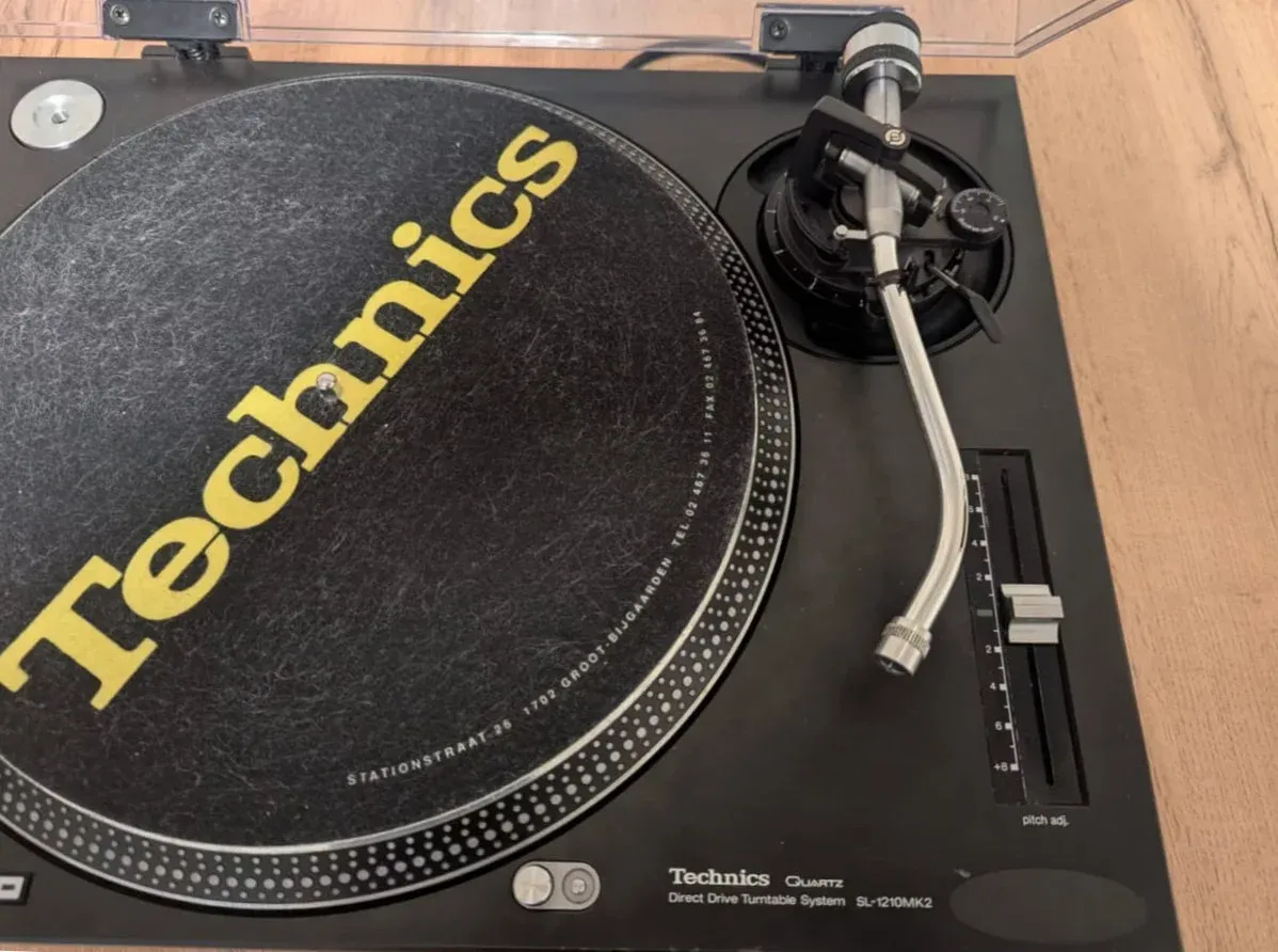 Technics SL-1210MK2 mit Flightcase 3