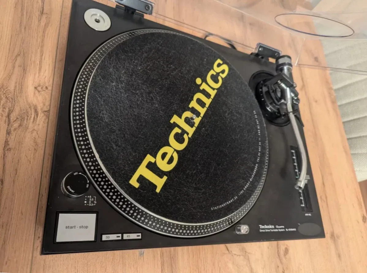 Technics SL-1210MK2 mit Flightcase 4