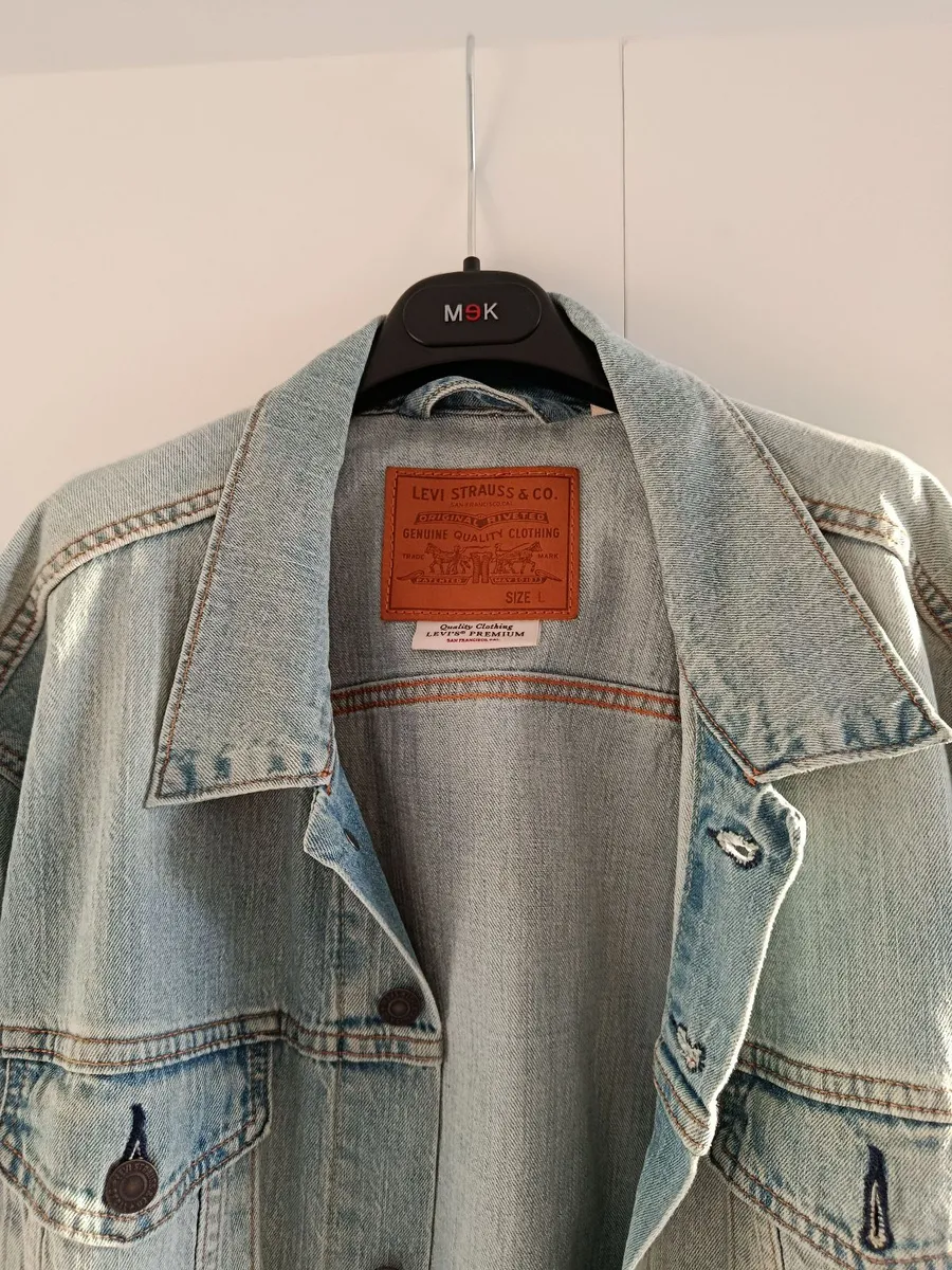 Levi's 4