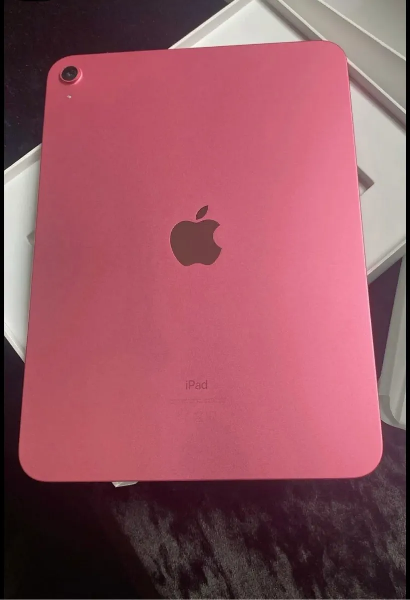 Pink iPad 3